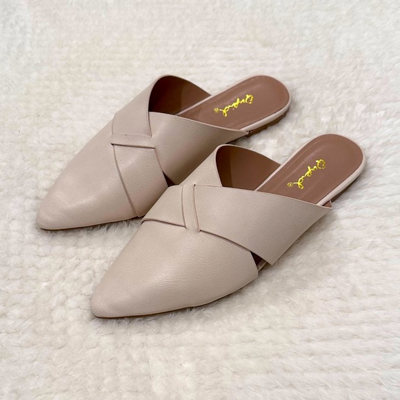 Qupid Mules - Picture 2 of 3